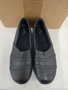 Easy Street Women's Hymn casual slip-on shoes